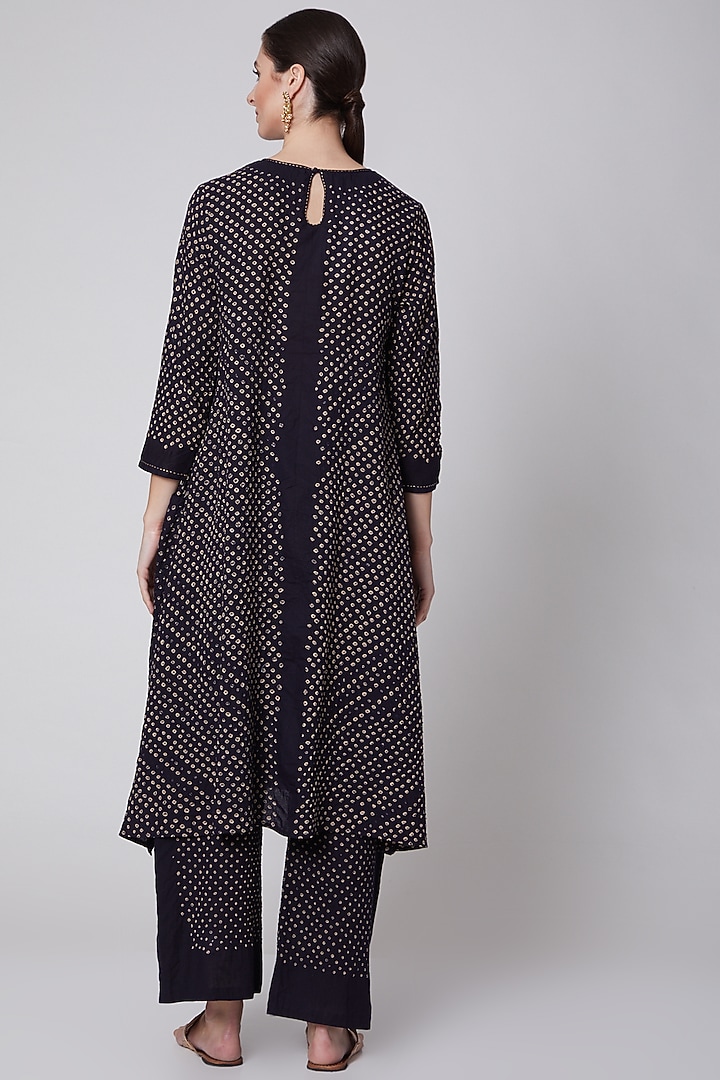 Black Embroidered Jacket by Krishna Mehta at Pernia's Pop Up Shop