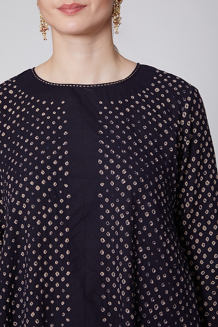 Black Embroidered Jacket by Krishna Mehta at Pernia's Pop Up Shop