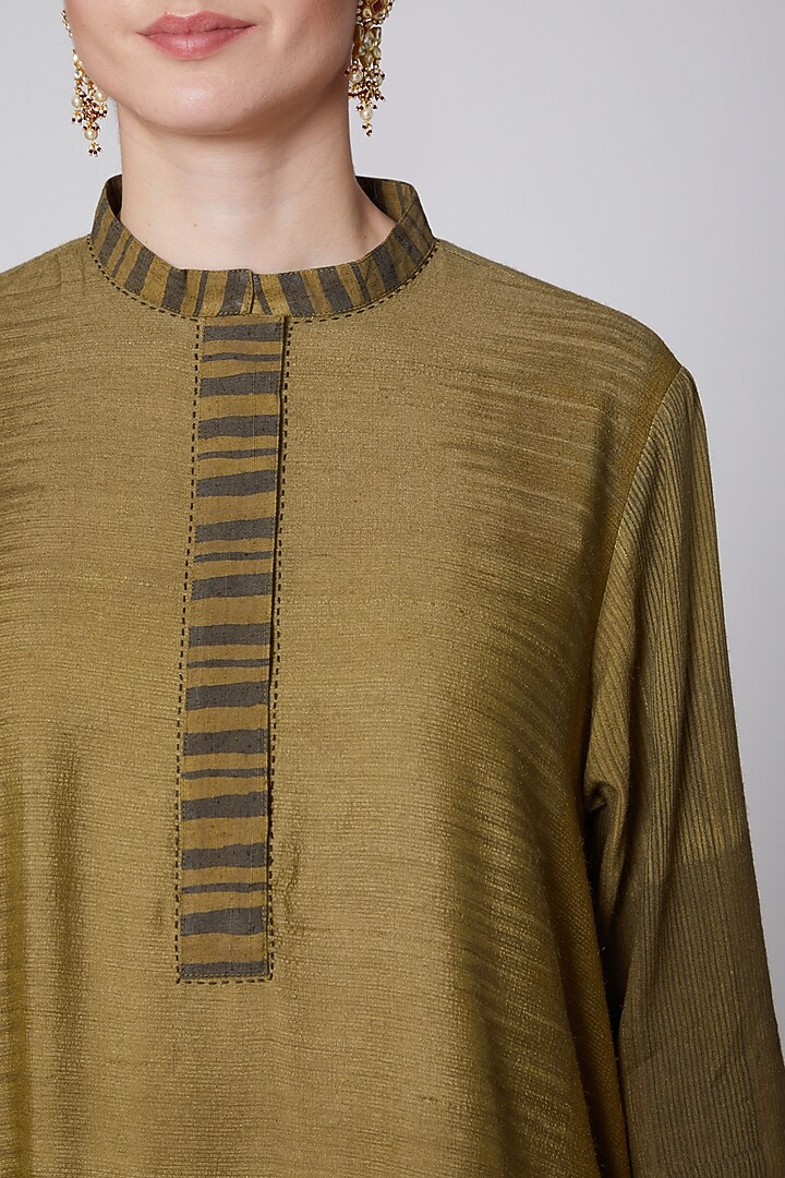Olive Green Printed Embroidered Tunic by Krishna Mehta at Pernia's Pop Up Shop
