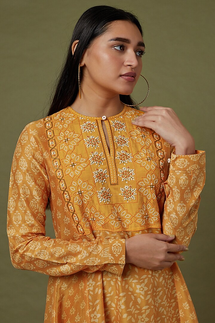 Yellow Block Printed Tunic by Krishna Mehta at Pernia's Pop Up Shop
