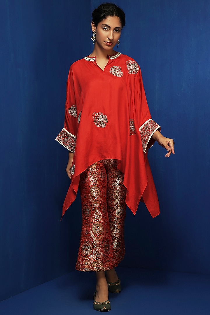 Red Chanderi Zardosi Embroidered Kaftan Tunic by Krishna Mehta at Pernia's Pop Up Shop