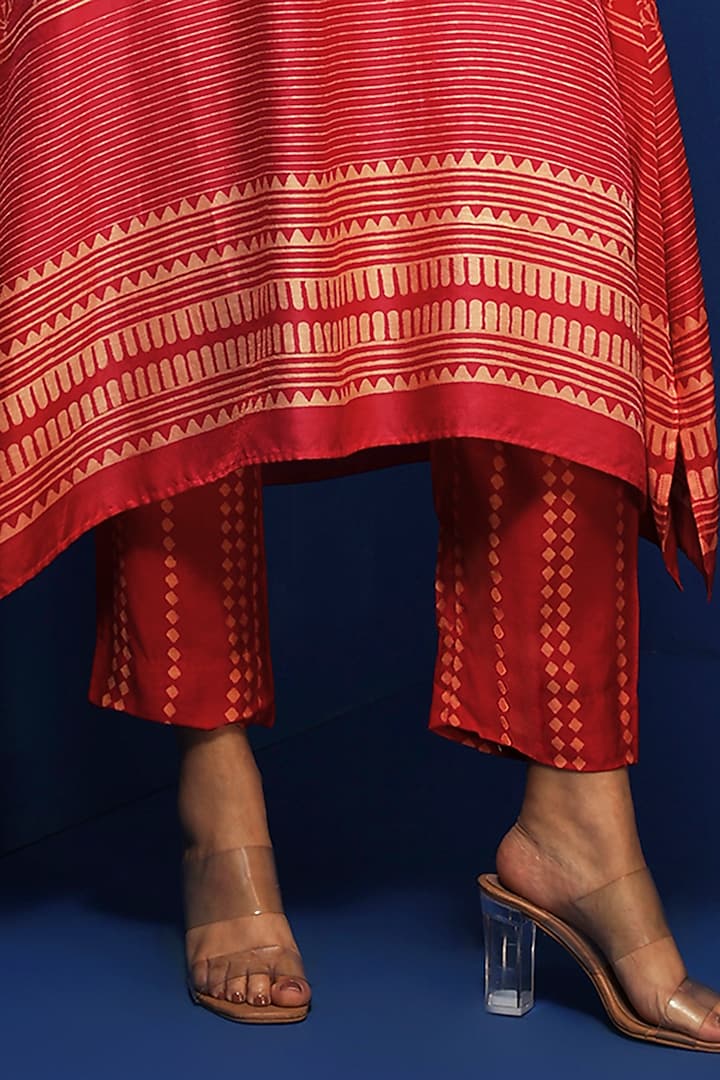 Red Modal Block Printed Ombre Asymmetric Tunic Set by Krishna Mehta at Pernia's Pop Up Shop