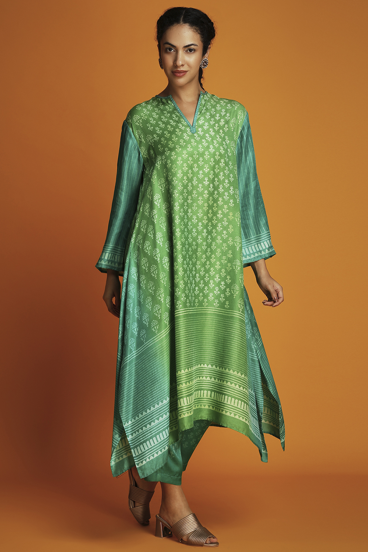Green Ombre Modal Printed Tunic Set by Krishna Mehta at Pernia's Pop Up Shop