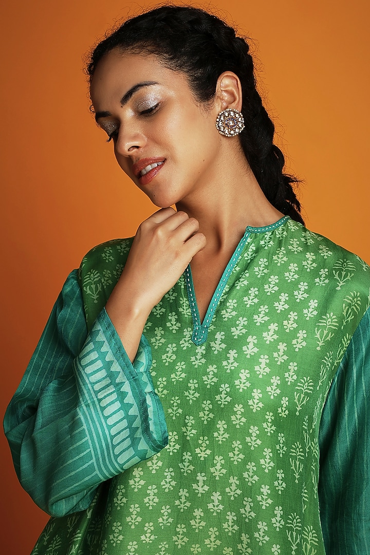 Green Ombre Modal Printed Tunic Set by Krishna Mehta at Pernia's Pop Up Shop