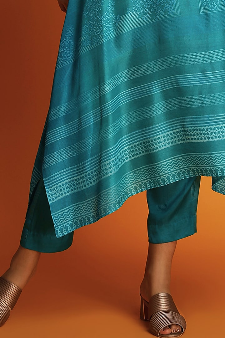 Turquoise Chanderi Block-Printed Ombre Tunic Set by Krishna Mehta at Pernia's Pop Up Shop