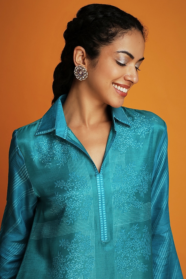 Turquoise Chanderi Block-Printed Ombre Tunic Set by Krishna Mehta at Pernia's Pop Up Shop