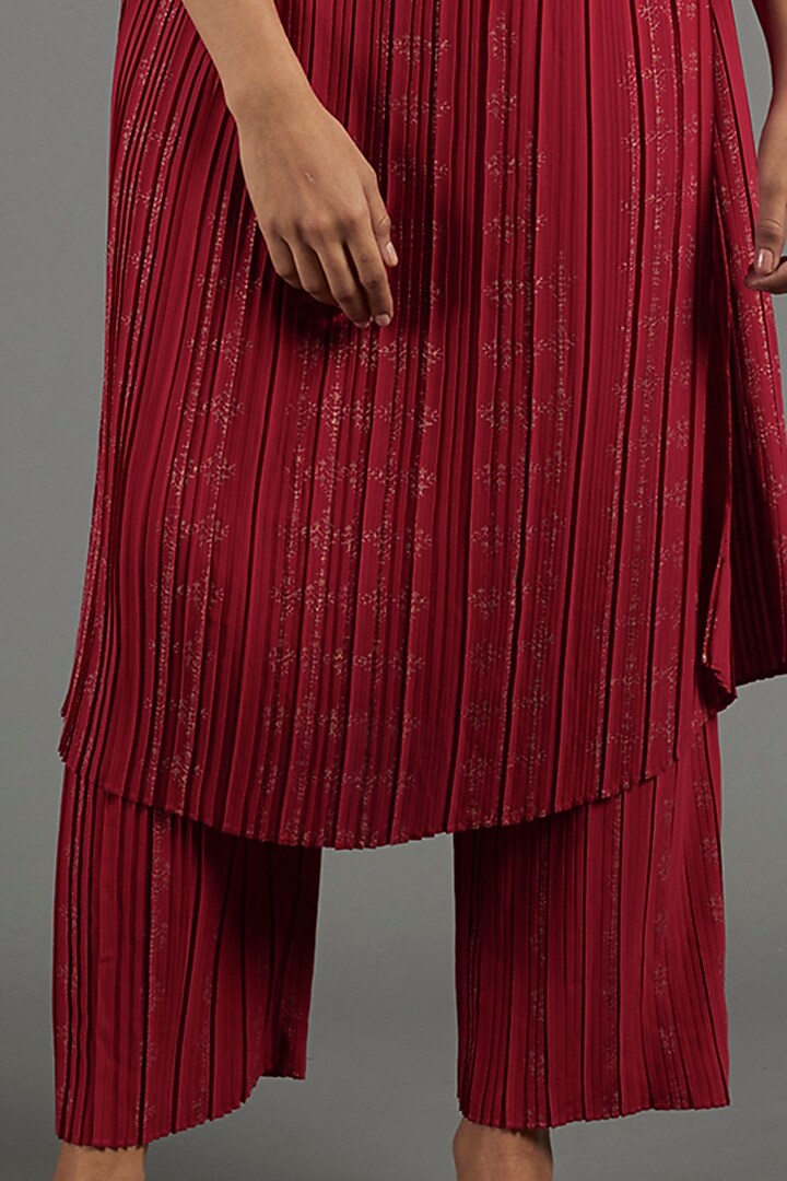 Red Printed Pants by Krishna Mehta at Pernia's Pop Up Shop