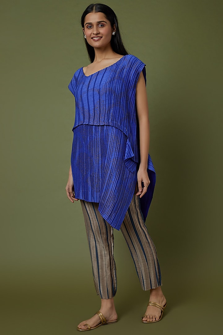 Beige Printed Pleated Pants by Krishna Mehta at Pernia's Pop Up Shop