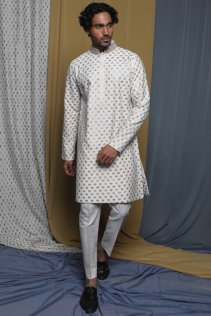 Off-White Cotton Viscose Zardosi Hand Embroidered Kurta Set by Krishna Mehta Men at Pernia's Pop Up Shop