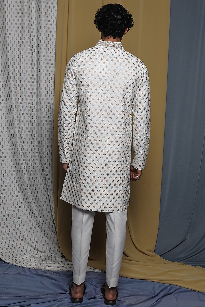 Off-White Cotton Viscose Zardosi Hand Embroidered Kurta Set by Krishna Mehta Men at Pernia's Pop Up Shop