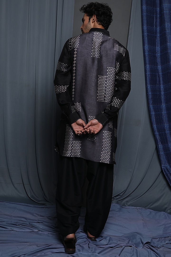 Grey Tussar Zardosi Hand Embroidered Kurta by Krishna Mehta Men at Pernia's Pop Up Shop