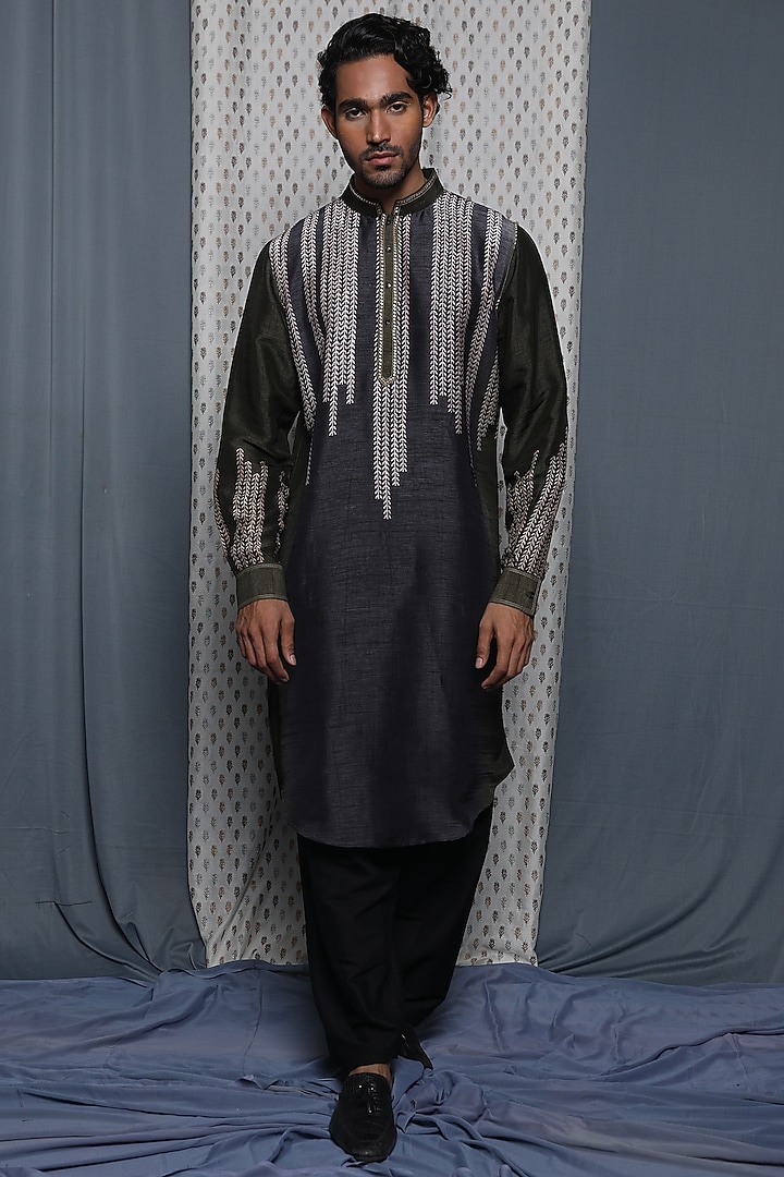 Grey Tussar Zardosi Hand Embroidered Kurta by Krishna Mehta Men at Pernia's Pop Up Shop