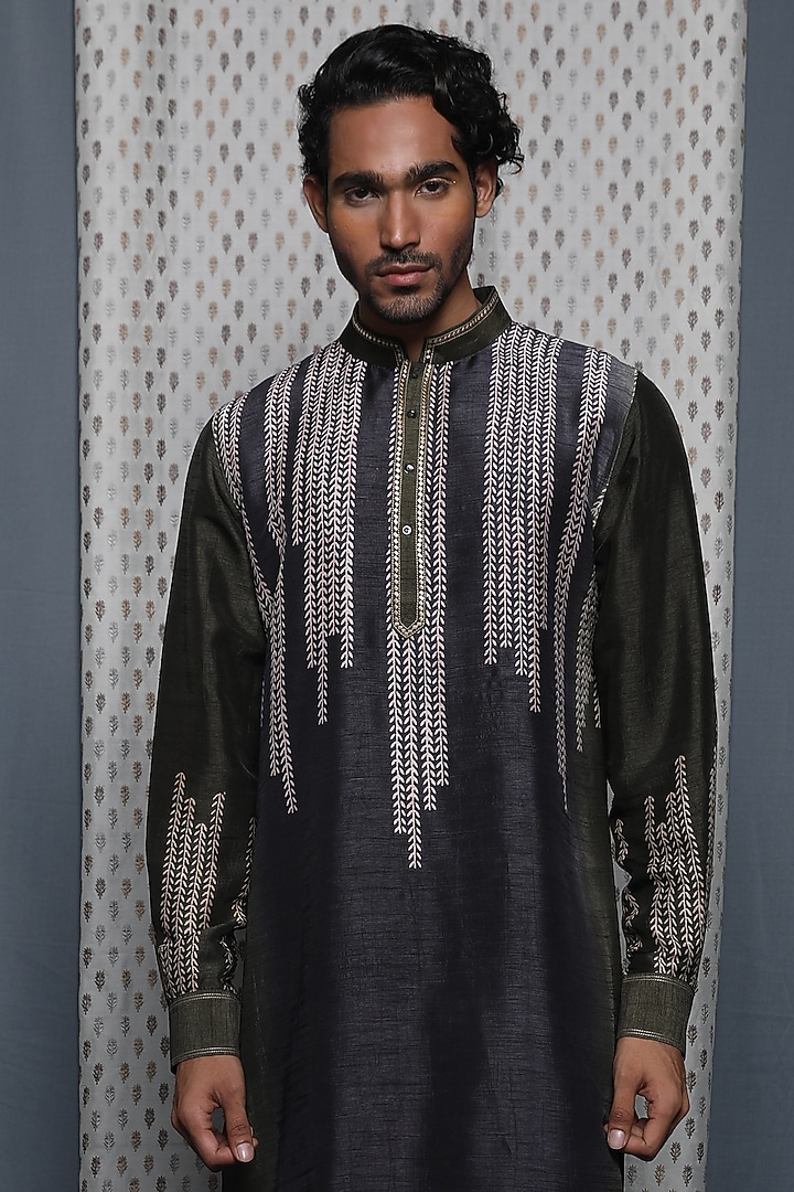 Grey Tussar Zardosi Hand Embroidered Kurta by Krishna Mehta Men at Pernia's Pop Up Shop