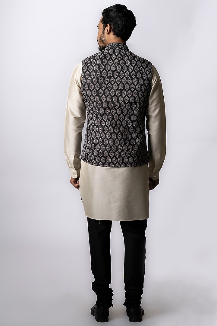 Black Tussar Printed & Embroidered Bundi Jacket by Krishna Mehta Men at Pernia's Pop Up Shop