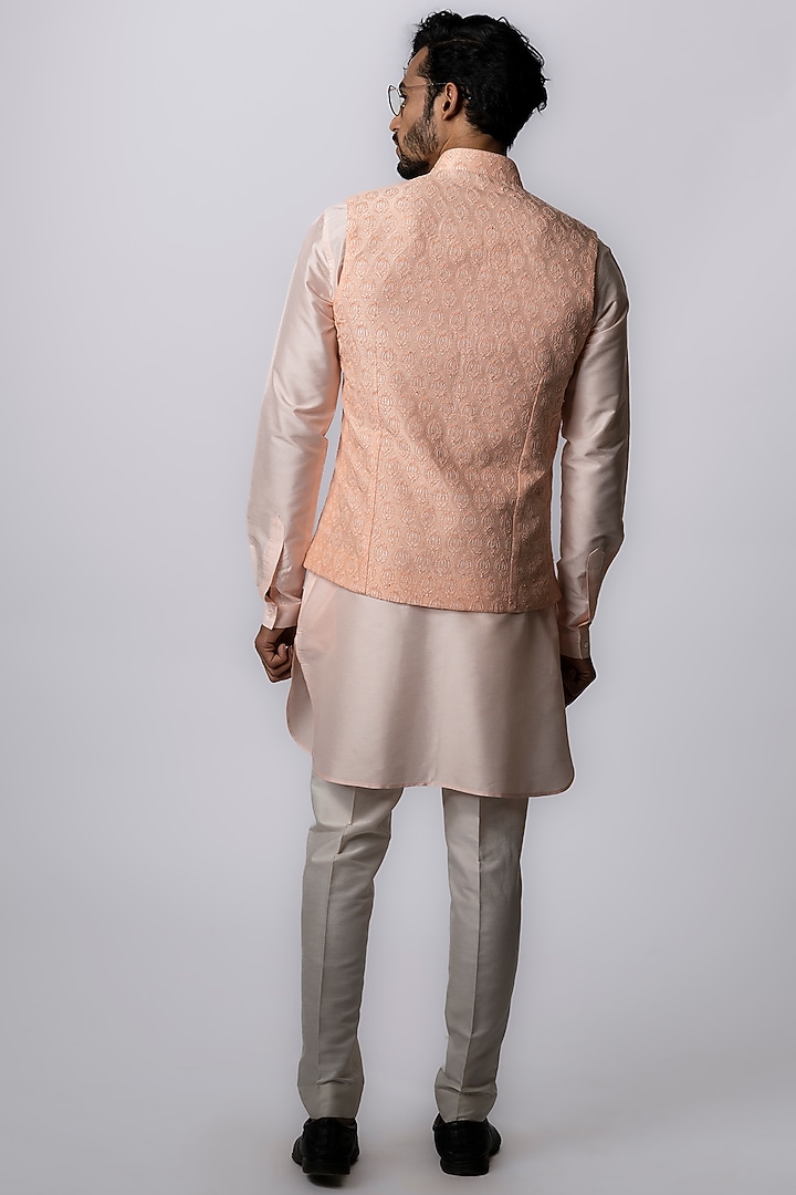 Peach Bamberg Silk Embellished Bundi Jacket Set by Krishna Mehta Men at Pernia's Pop Up Shop