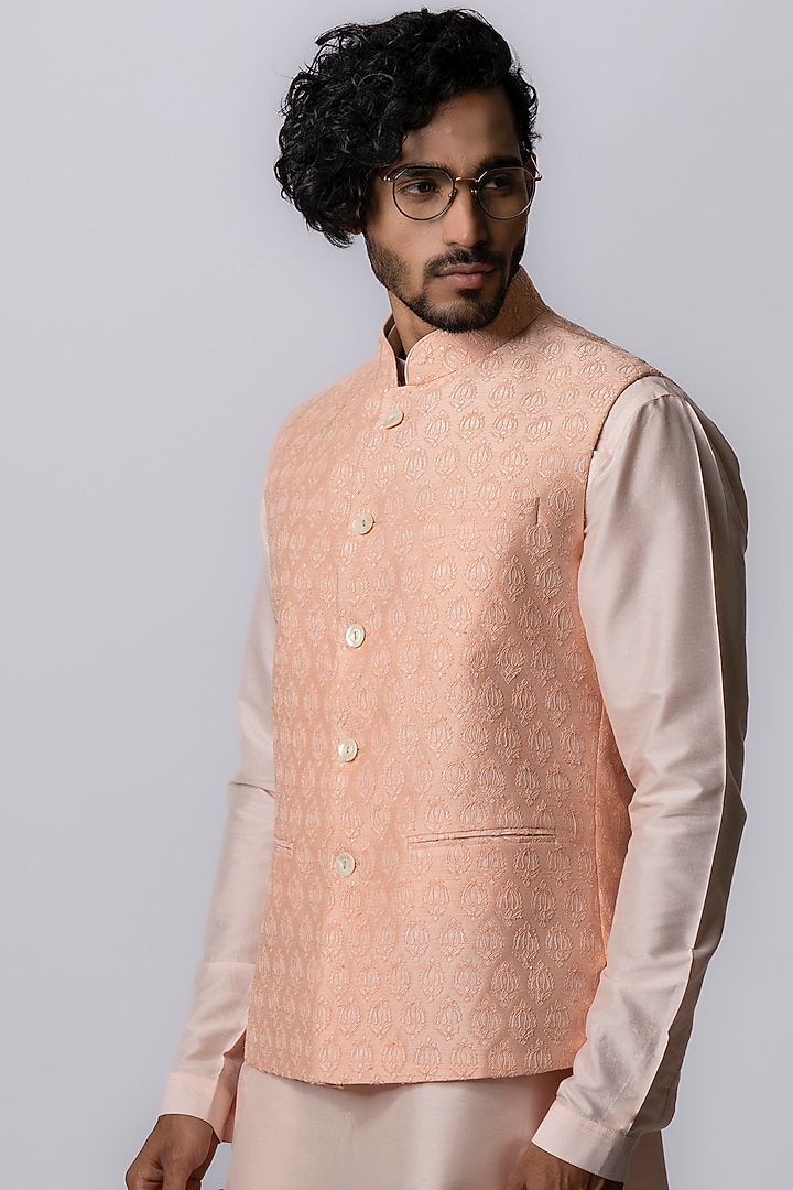 Peach Bamberg Silk Embellished Bundi Jacket Set by Krishna Mehta Men at Pernia's Pop Up Shop