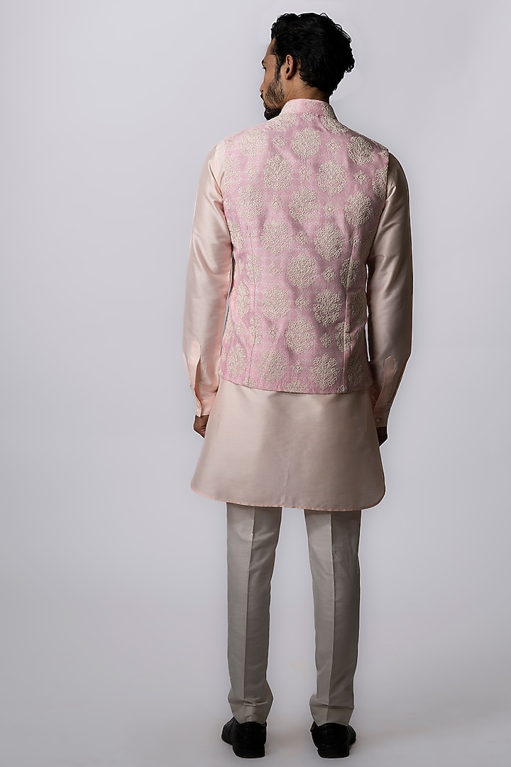 Blush Pink Tussar Block Printed Bundi Jacket by Krishna Mehta Men at Pernia's Pop Up Shop