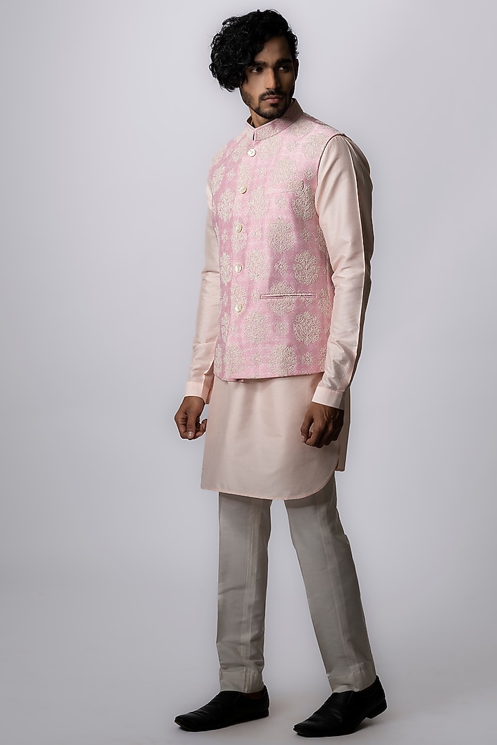 Blush Pink Tussar Block Printed Bundi Jacket by Krishna Mehta Men at Pernia's Pop Up Shop