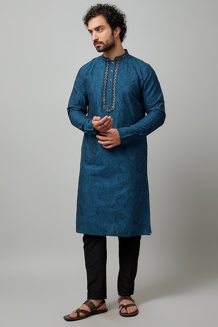 Indigo Cotton Viscose Floral Jaal Embroidered Kurta Set by Krishna Mehta Men