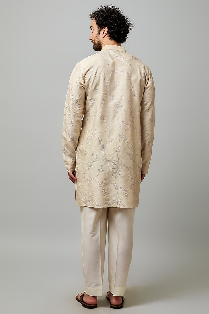 Beige Tussar Floral Jaal Embroidered Kurta Set by Krishna Mehta Men at Pernia's Pop Up Shop