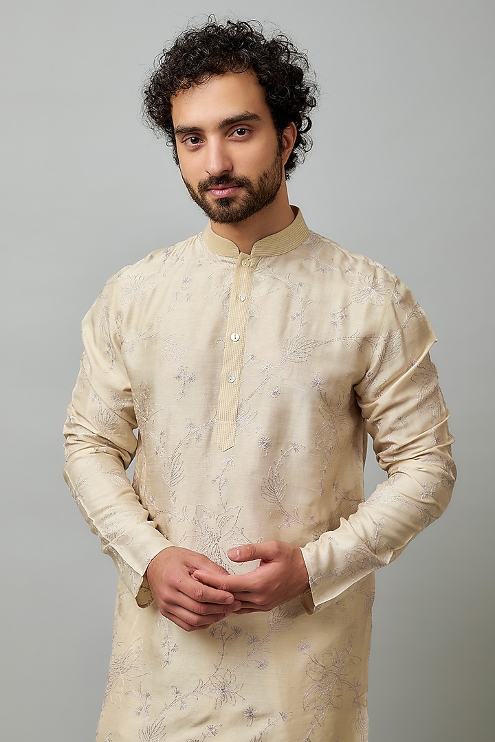 Beige Tussar Floral Jaal Embroidered Kurta Set by Krishna Mehta Men at Pernia's Pop Up Shop