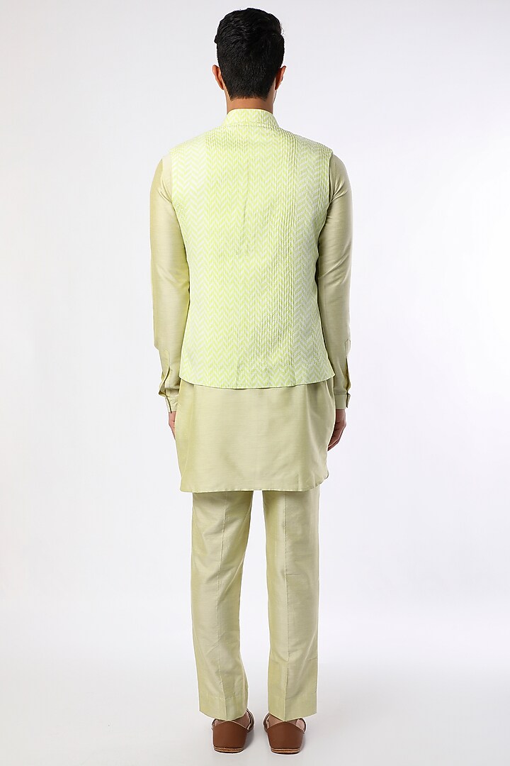 Pista Green Tussar Block Printed Bundi Jacket Set by Krishna Mehta Men at Pernia's Pop Up Shop