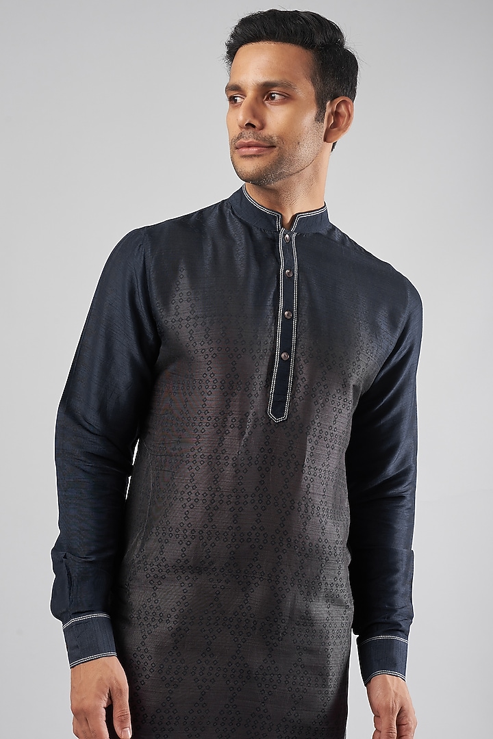 Indigo & Navy Blue Tussar Printed Kurta Set by Krishna Mehta Men at Pernia's Pop Up Shop