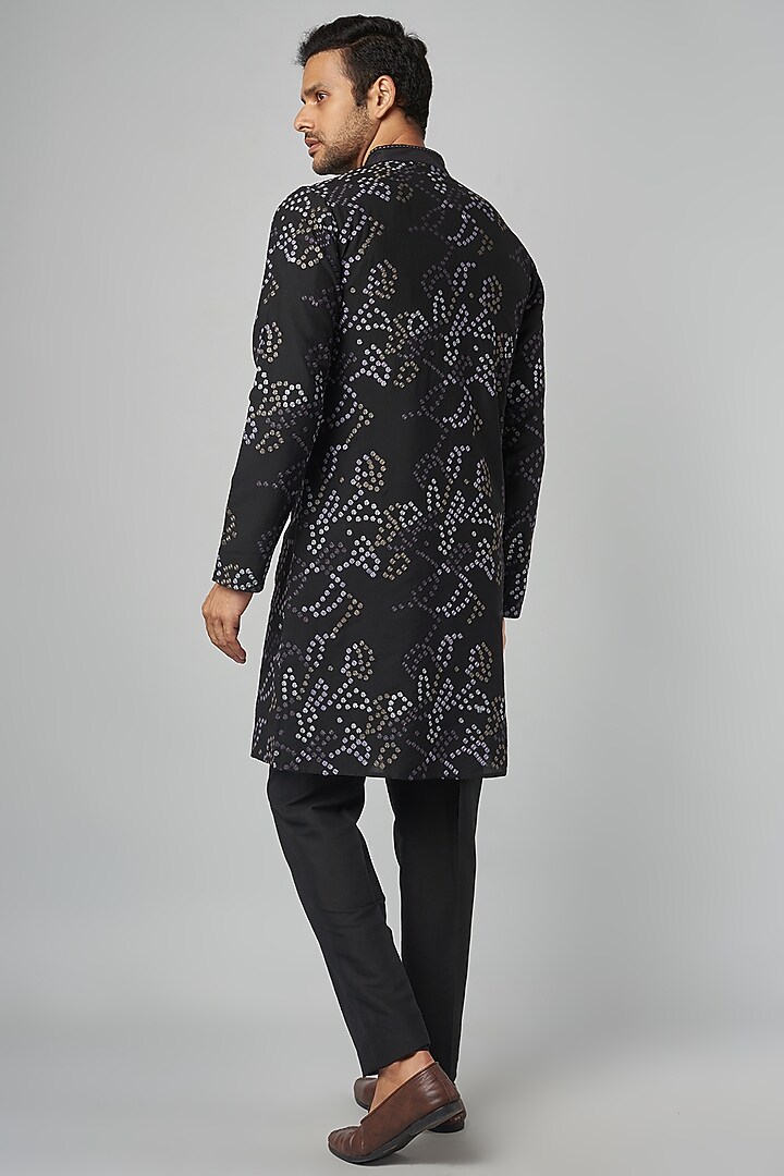 Black Cotton Viscose Embroidered Kurta Set by Krishna Mehta Men at Pernia's Pop Up Shop