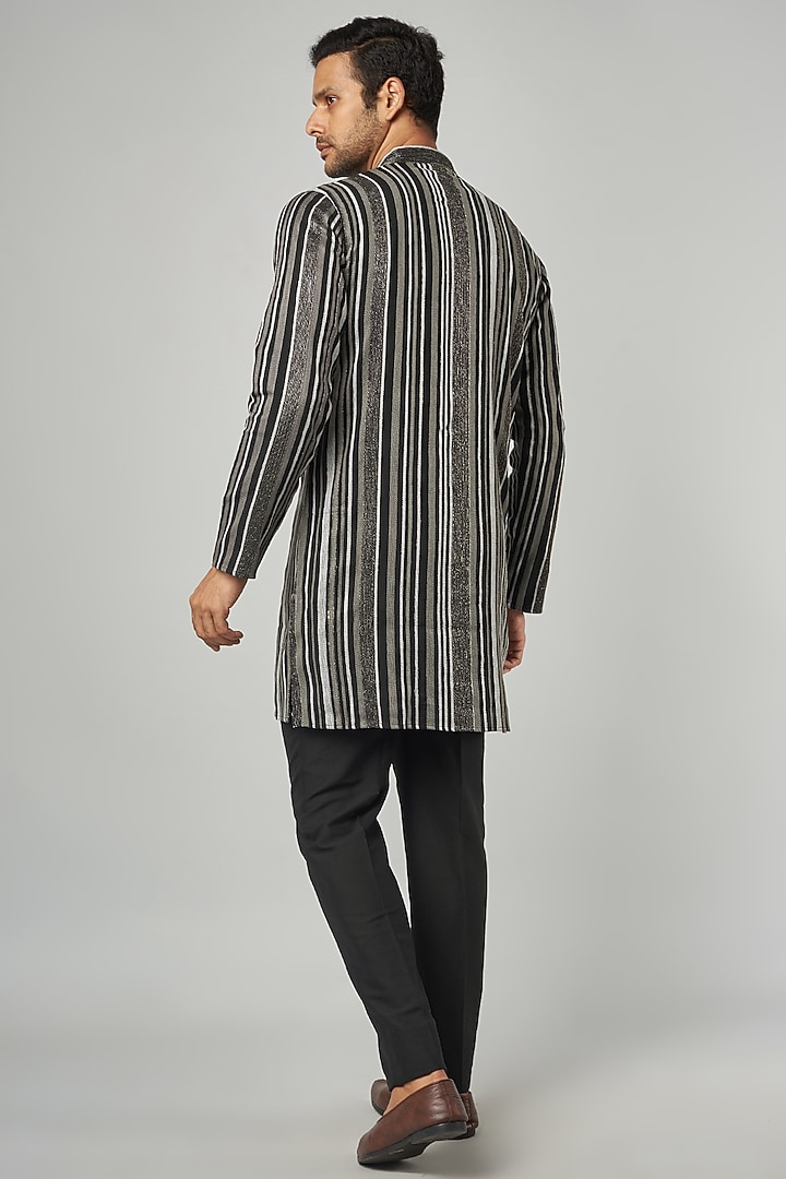 Black Cotton Viscose Embroidered Kurta Set by Krishna Mehta Men at Pernia's Pop Up Shop