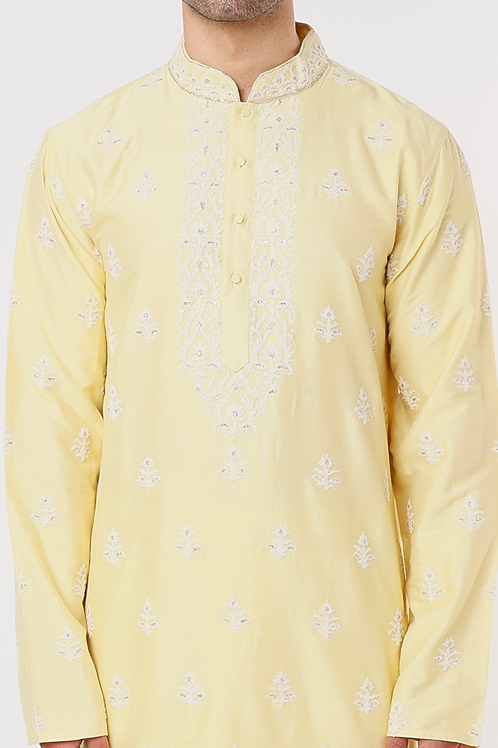 Yellow Viscose Cotton Hand Embroidered Kurta Set by Krishna Mehta Men at Pernia's Pop Up Shop