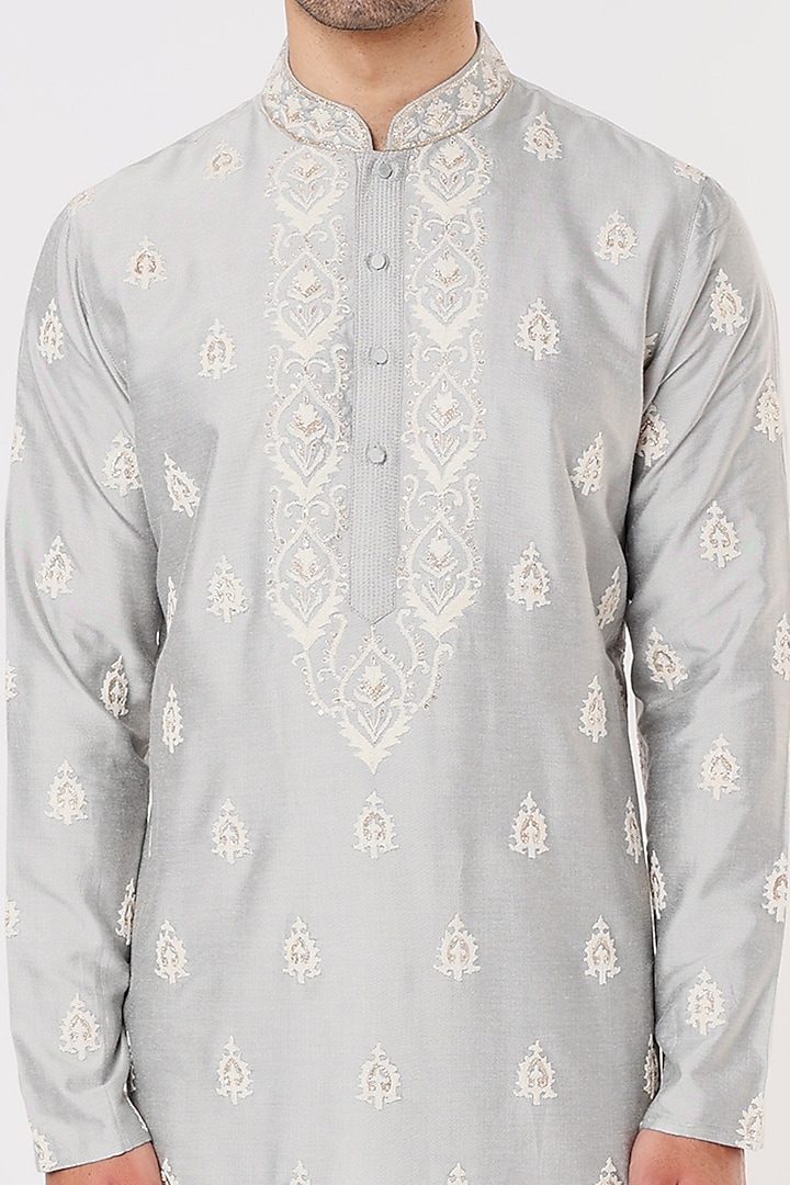 Grey Viscose Cotton Pitta Hand Embroidered Kurta Set by Krishna Mehta Men at Pernia's Pop Up Shop