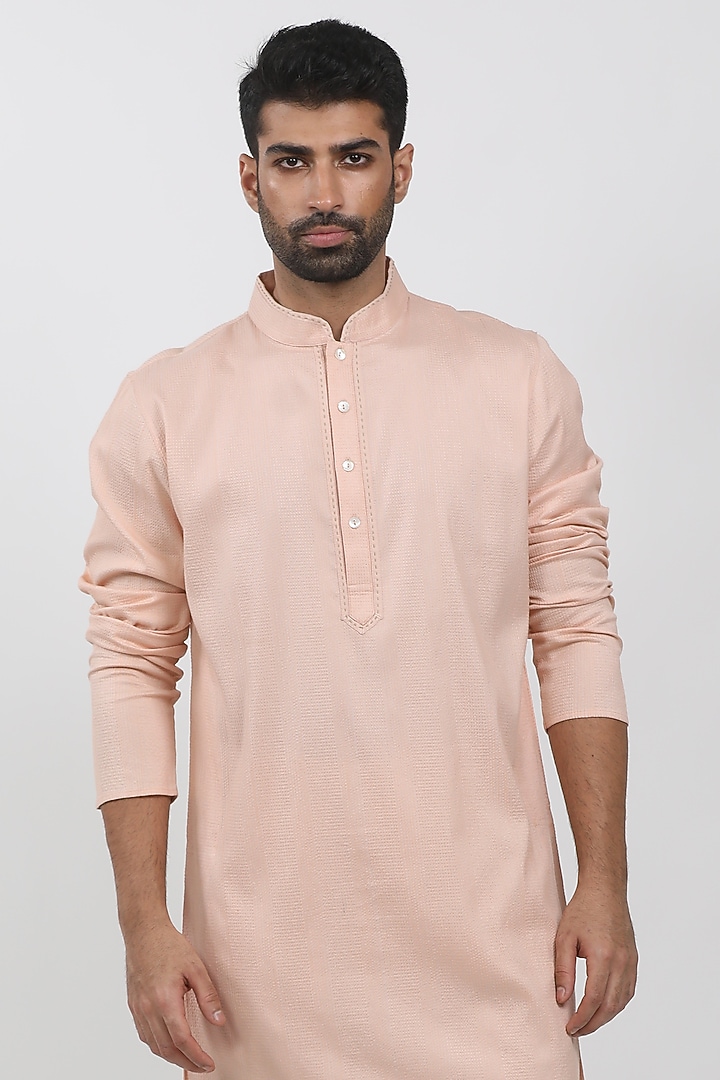 Peach Cotton Viscose Textured Kurta Set by Krishna Mehta Men at Pernia's Pop Up Shop