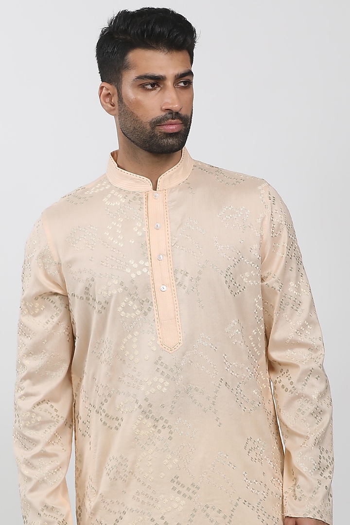 Peach Cotton Viscose Embroidered Kurta Set by Krishna Mehta Men at Pernia's Pop Up Shop