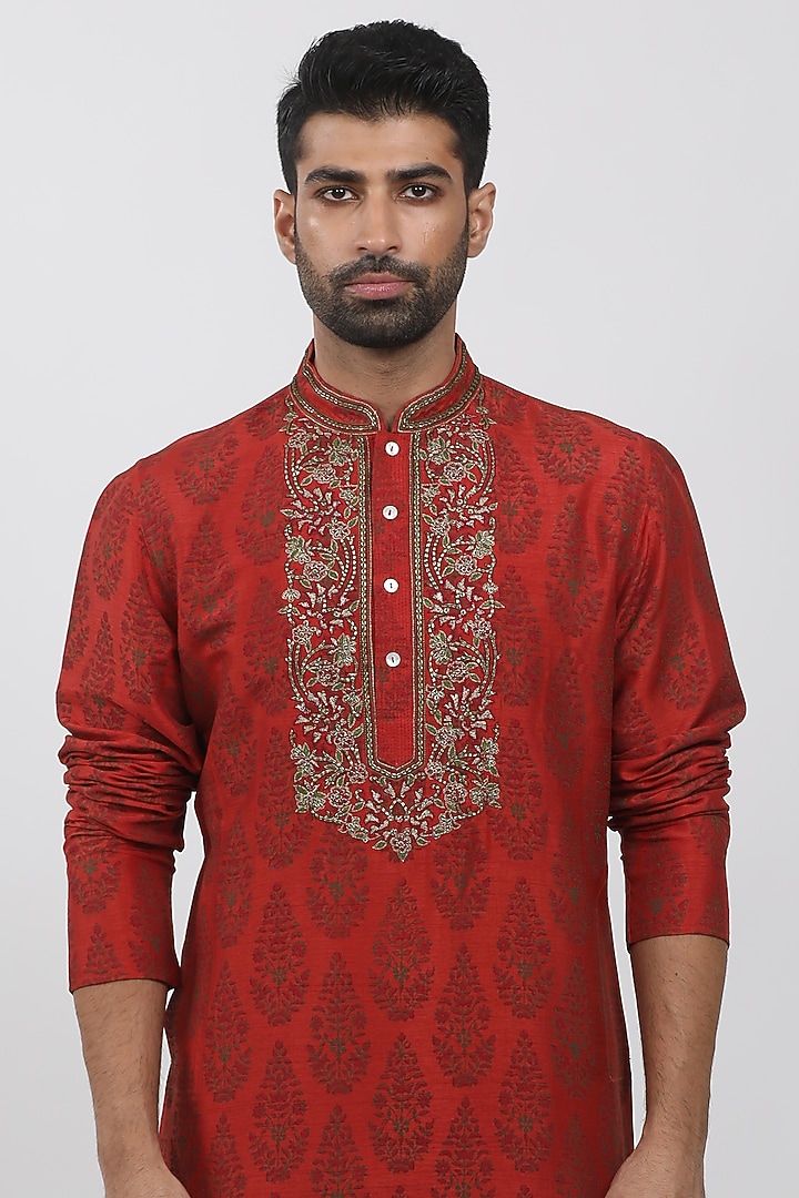Red Tussar Floral Block Printed Kurta Set by Krishna Mehta Men at Pernia's Pop Up Shop