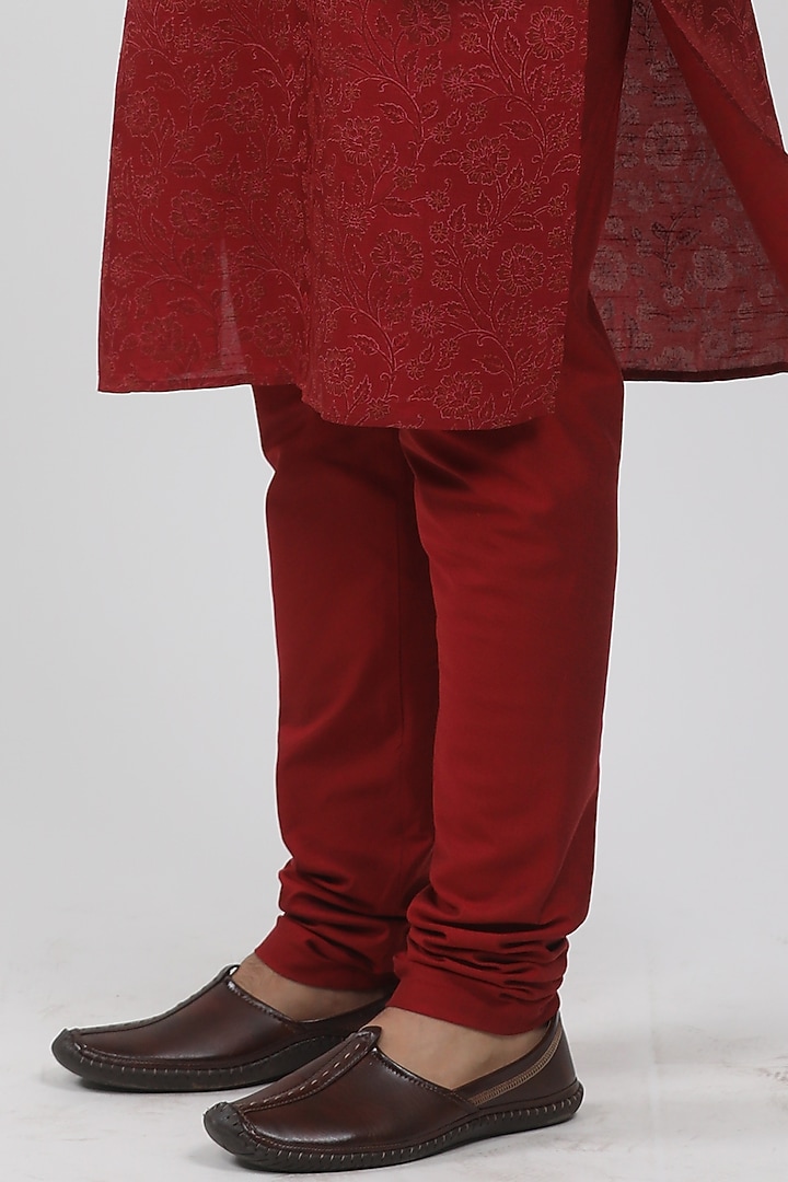 Maroon Tussar Floral Block Printed Kurta Set by Krishna Mehta Men at Pernia's Pop Up Shop