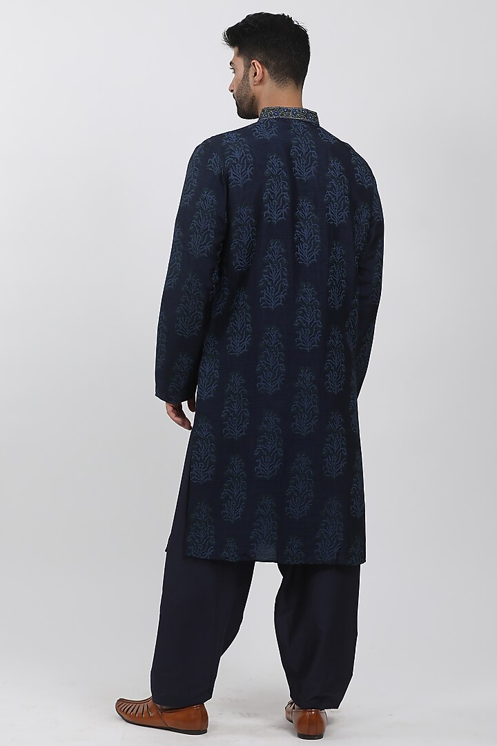 Navy Tussar Hand Block Printed Kurta Set by Krishna Mehta Men at Pernia's Pop Up Shop