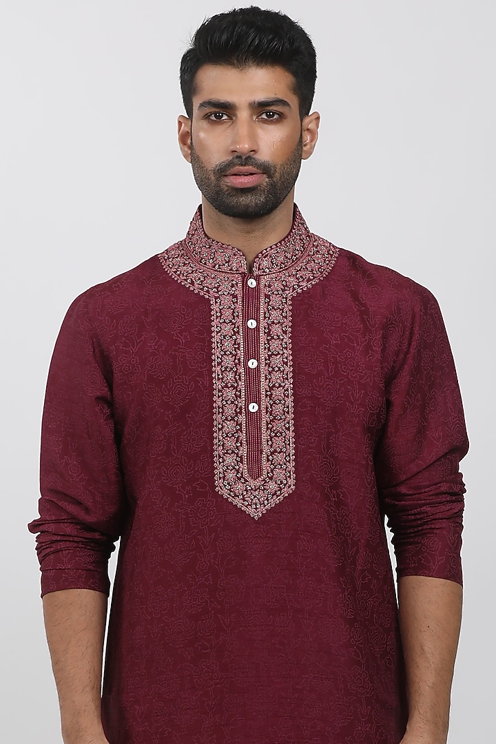 Maroon Tussar Hand Block Printed Kurta Set by Krishna Mehta Men at Pernia's Pop Up Shop