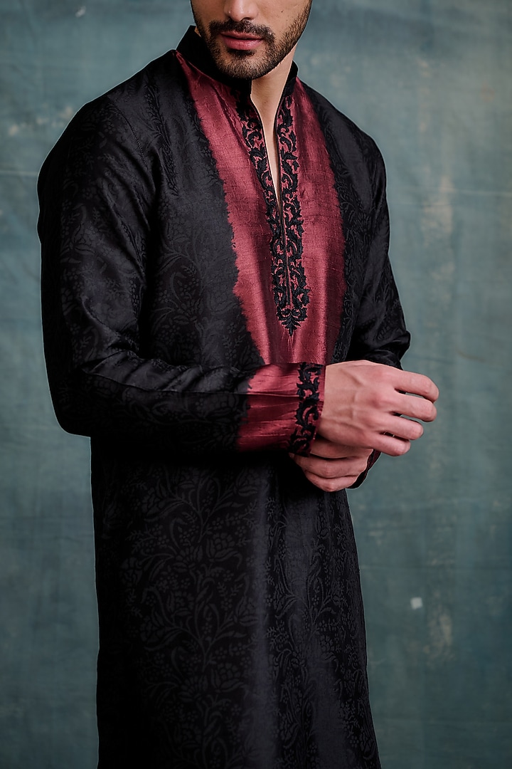 Black Tussar Resham Hand Embroidered Kurta Set by Krishna Mehta Men at Pernia's Pop Up Shop
