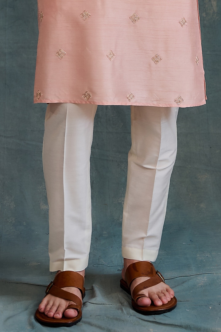 Peach Tussar Zari Embroidered Kurta Set by Krishna Mehta Men at Pernia's Pop Up Shop