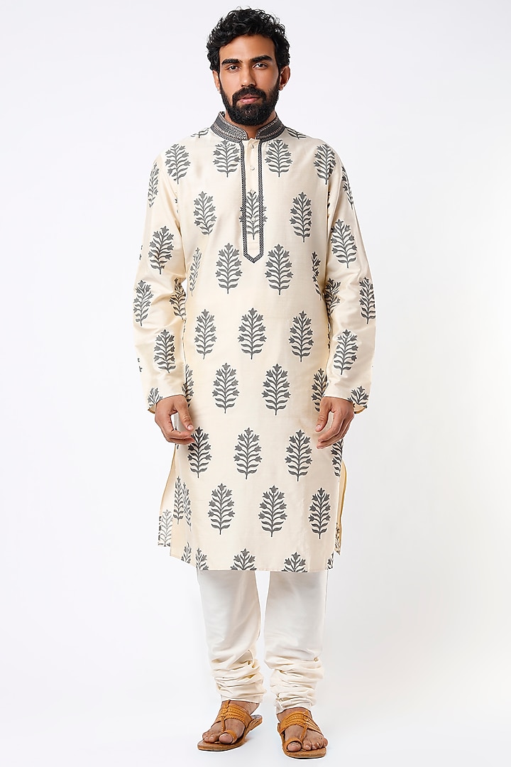 Light Peach Block Printed Kurta Set by Krishna Mehta Men at Pernia's Pop Up Shop