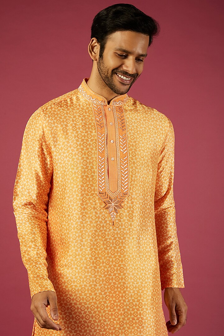 Orange Tussar Geometric Printed Kurta Set by Krishna Mehta Men at Pernia's Pop Up Shop