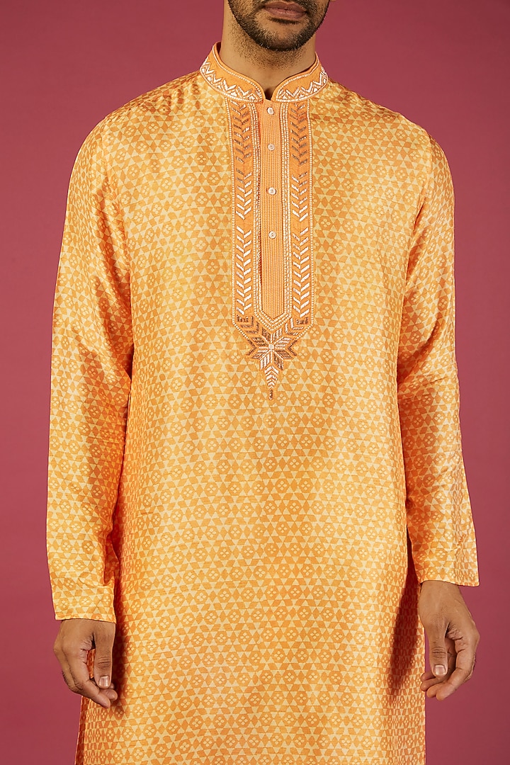 Orange Tussar Geometric Printed Kurta Set by Krishna Mehta Men at Pernia's Pop Up Shop