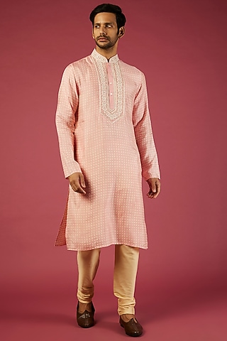 Pink Tussar Geometric Printed Kurta Set by Krishna Mehta Men