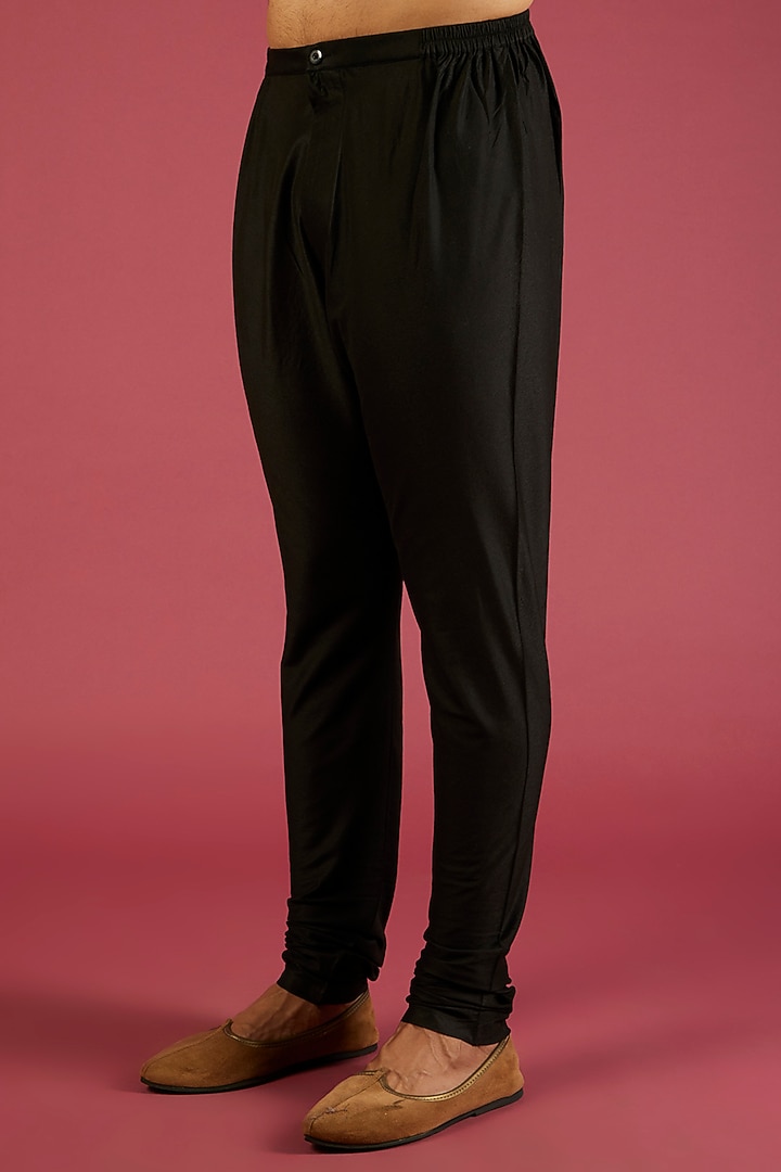 Black Tussar Zardosi Embroidered Kurta Set by Krishna Mehta Men at Pernia's Pop Up Shop
