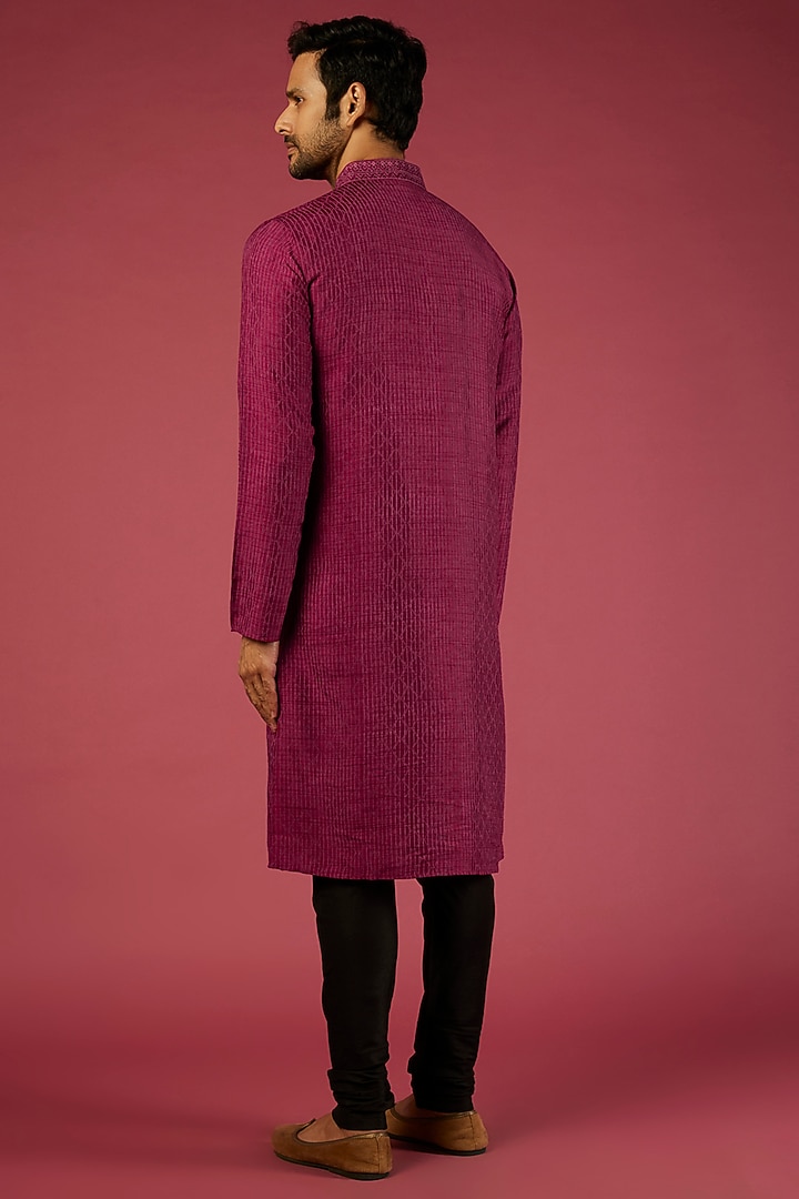 Magenta Tussar Printed Kurta Set by Krishna Mehta Men at Pernia's Pop Up Shop