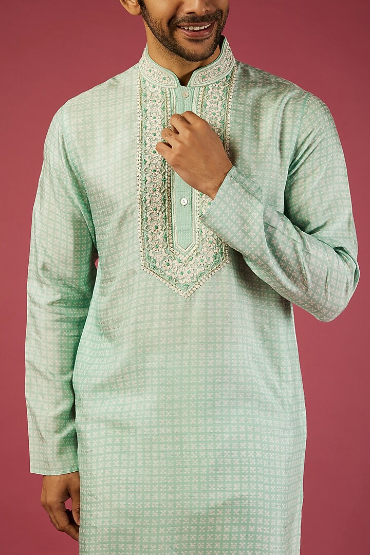 Green Tussar Embroidered & Printed Kurta Set by Krishna Mehta Men at Pernia's Pop Up Shop