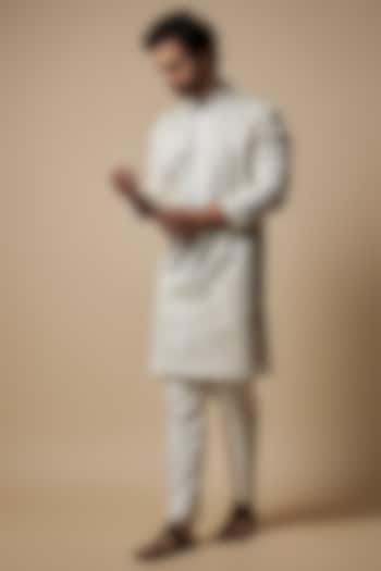 Off-White Cotton Viscose Embroidered Kurta Set by Krishna Mehta Men at Pernia's Pop Up Shop