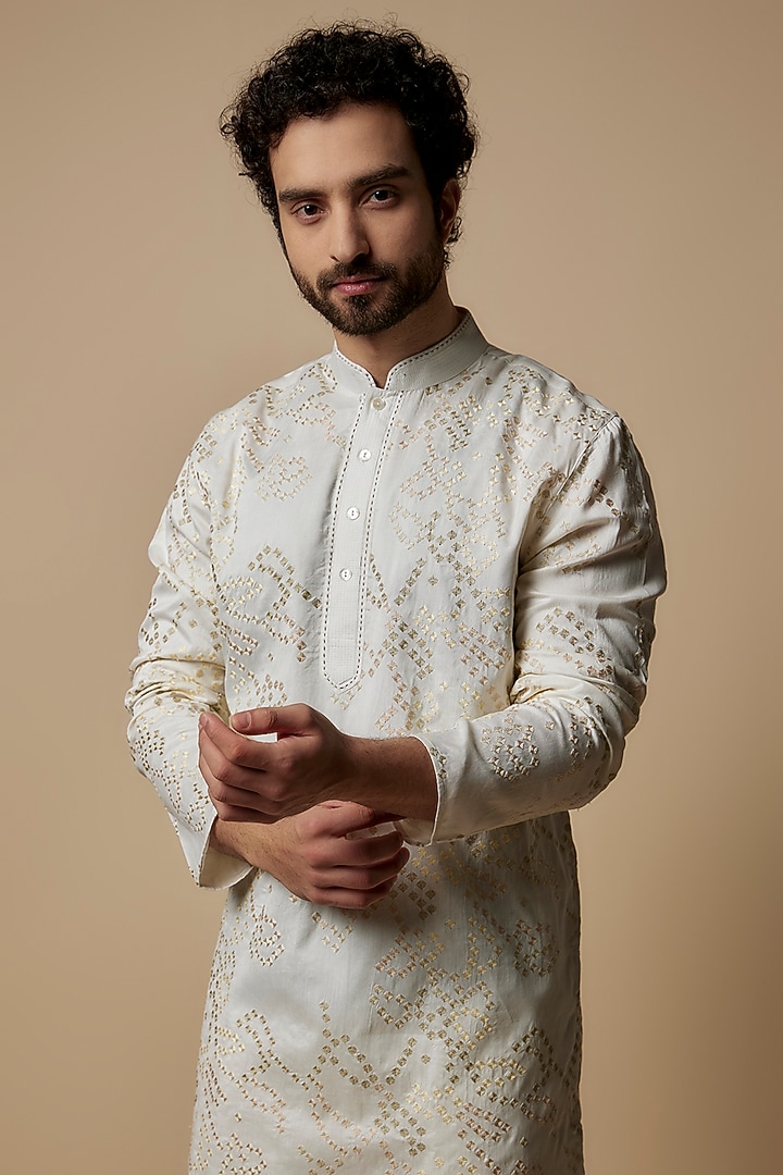 Off-White Cotton Viscose Embroidered Kurta Set by Krishna Mehta Men at Pernia's Pop Up Shop