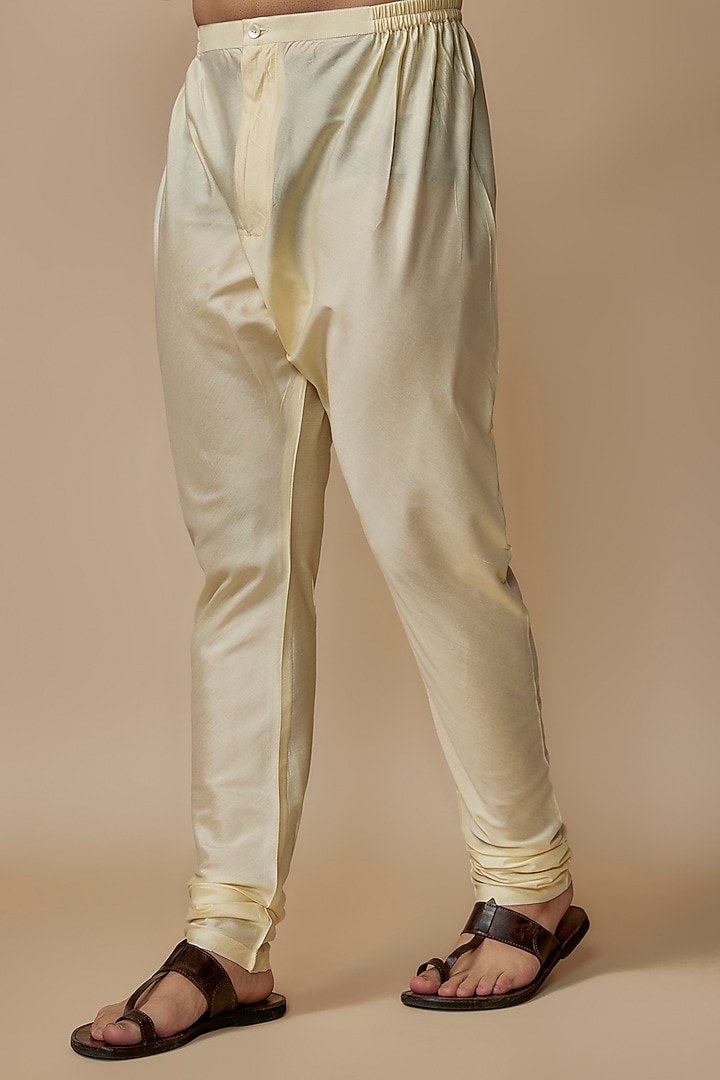 Green Tussar Zardosi Embroidered Kurta Set by Krishna Mehta Men at Pernia's Pop Up Shop