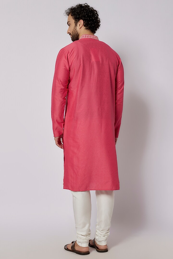 Pink Cotton Viscose Embroidered Kurta Set by Krishna Mehta Men at Pernia's Pop Up Shop